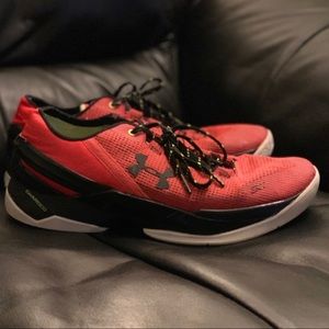 Curry 2 Low size 9.5